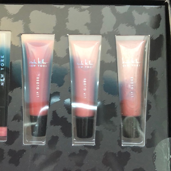 Nicole Miller New York Luxe Face Suite - Picture 5 of 7